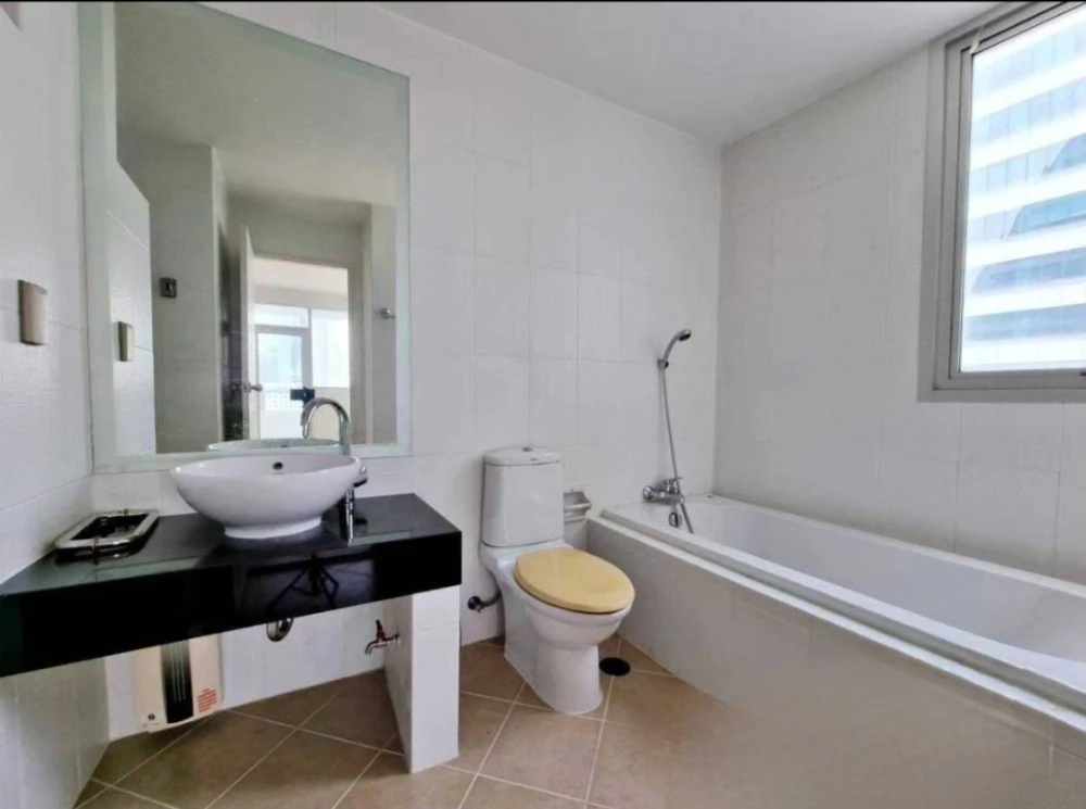 For sale: Saint Louis Grand Terrace, 15th floor, empty room, airy, spacious, comfortable, reserve now, don't miss out.