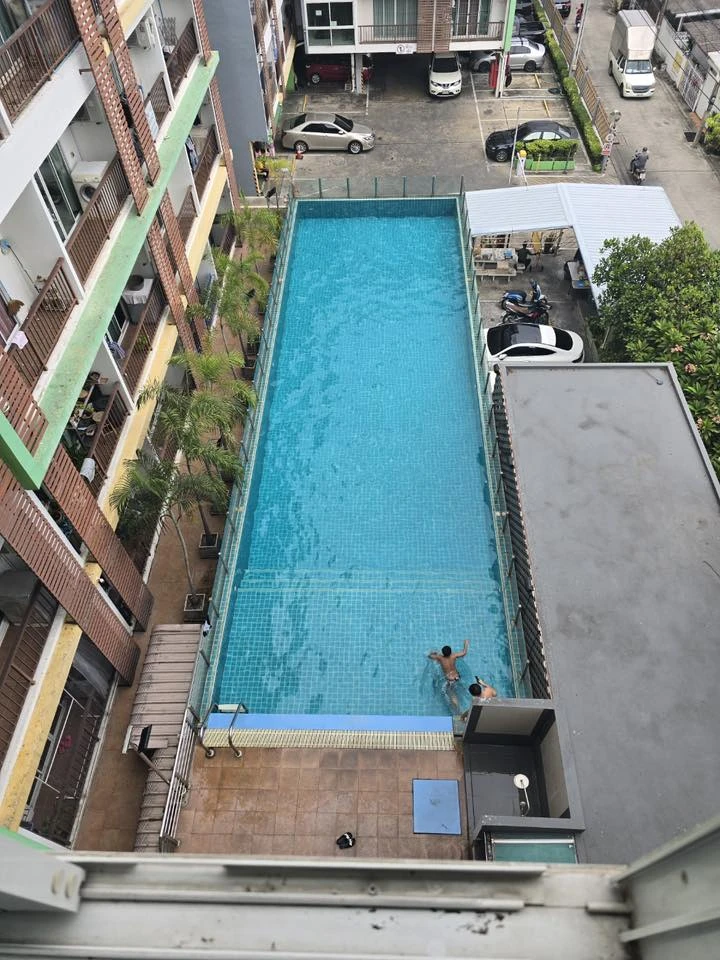 For sale: The Green Condo 2, 2 bedrooms, 1 bathroom, fully furnished, ready to move in.