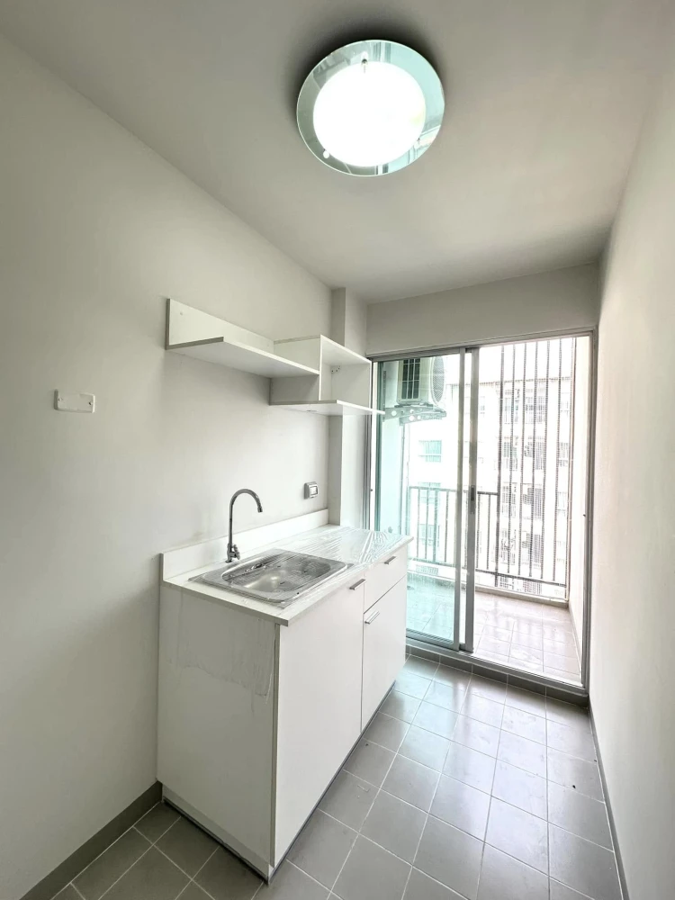 For sale: The Kit Lam Luk Ka Khlong 2 (Phase 1), beautiful room, beautiful view, corner room, next to fire escape, ready to move in, live there and ge