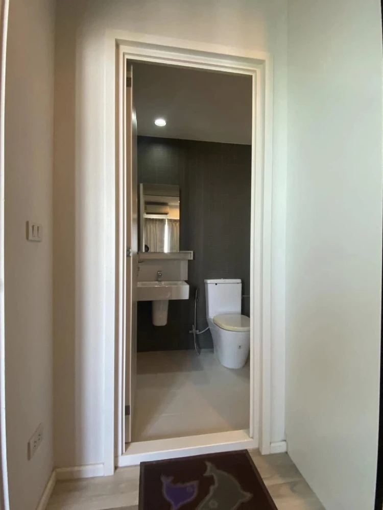 For sale: The Key Sathorn Ratchapruek, room is not hot, quiet, shady garden, fully-fledged common area, hurry and book now.