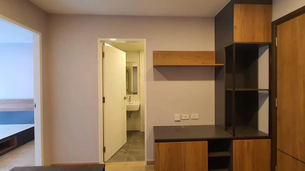 For sale: The Coopers Sukhumvit 64, 2nd floor, next to the common area, very convenient, fully furnished, ready to move in