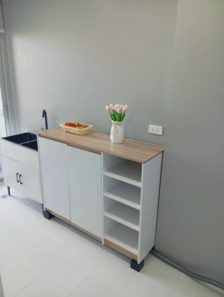 Urgent sale!! The Seasons Srinakarin, 5th floor, Building A, a condo in a good location, ready to move in. You will regret not booking!!