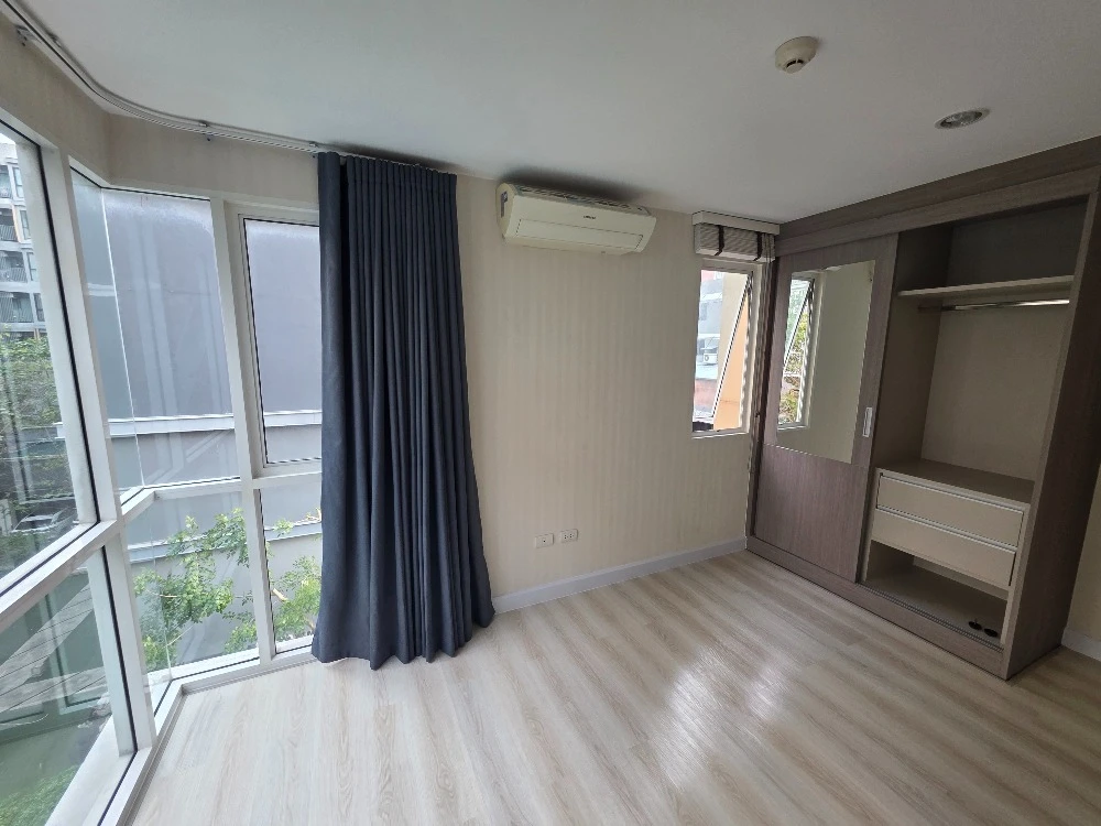 For sale: The Series Udomsuk 29, 4th floor, spacious room, airy, ready to move in, reserve now, don't miss out.