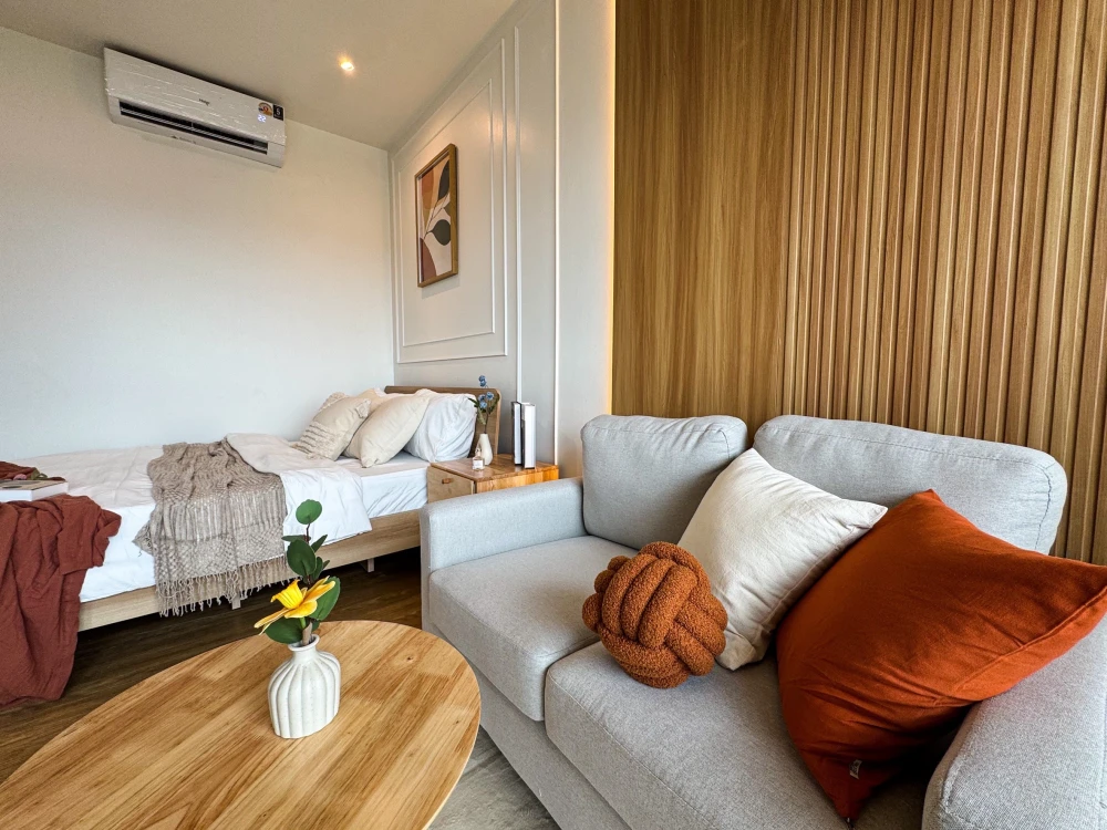 For sale: The Seed Sathorn-Taksin, beautiful open view / kitchen and balcony, separate, well-decorated, comfortable to live in. Book now!