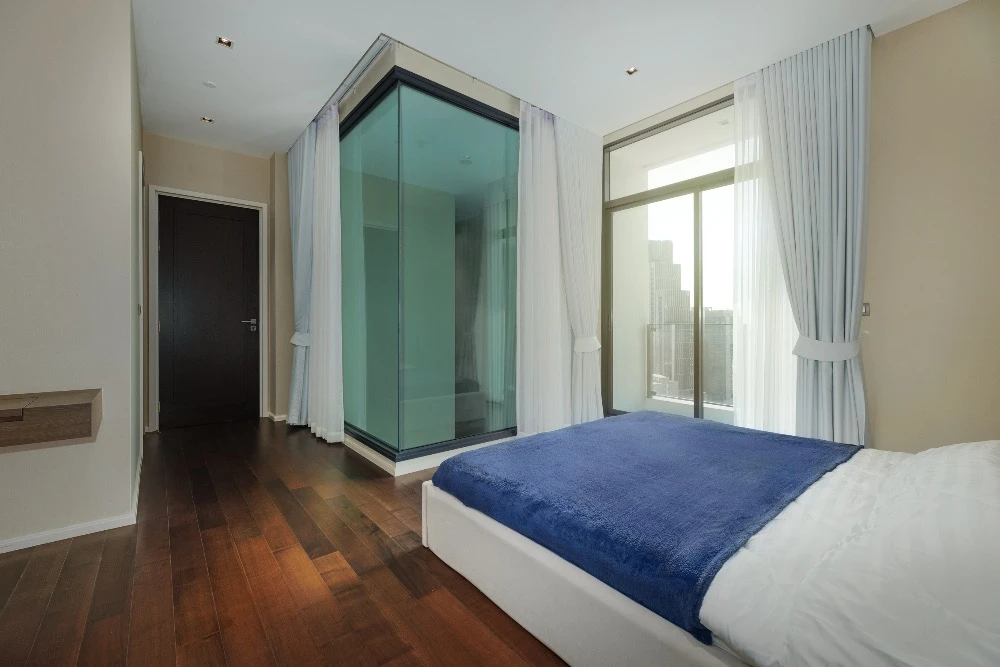 For sale: The Diplomat 39, very private corner unit, auspicious house number, brings wealth to residents, very attractive for booking.
