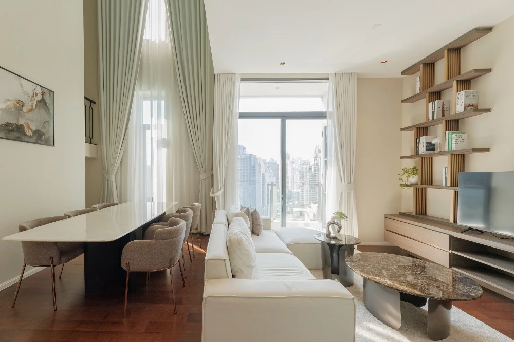 For sale: The Diplomat 39, very private corner unit, auspicious house number, brings wealth to residents, very attractive for booking.