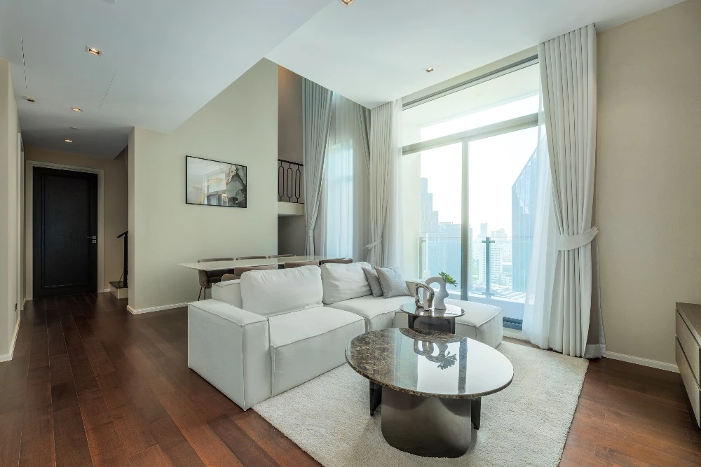 For sale: The Diplomat 39, very private corner unit, auspicious house number, brings wealth to residents, very attractive for booking.