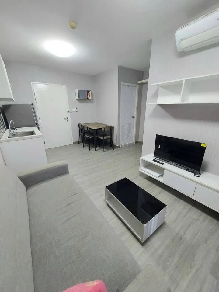For sale: The Trust Condo Nakhon Pathom, cool and comfortable room, no sun at all in the morning or afternoon. This comfortable place to stay, you mus