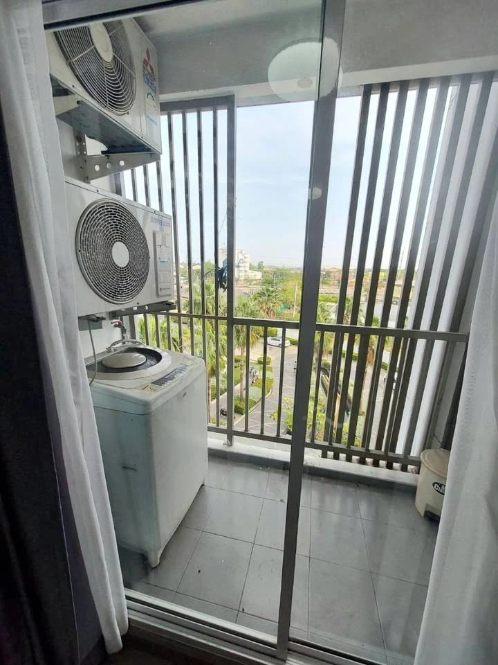 For sale: The Trust Condo Nakhon Pathom, cool and comfortable room, no sun at all in the morning or afternoon. This comfortable place to stay, you mus
