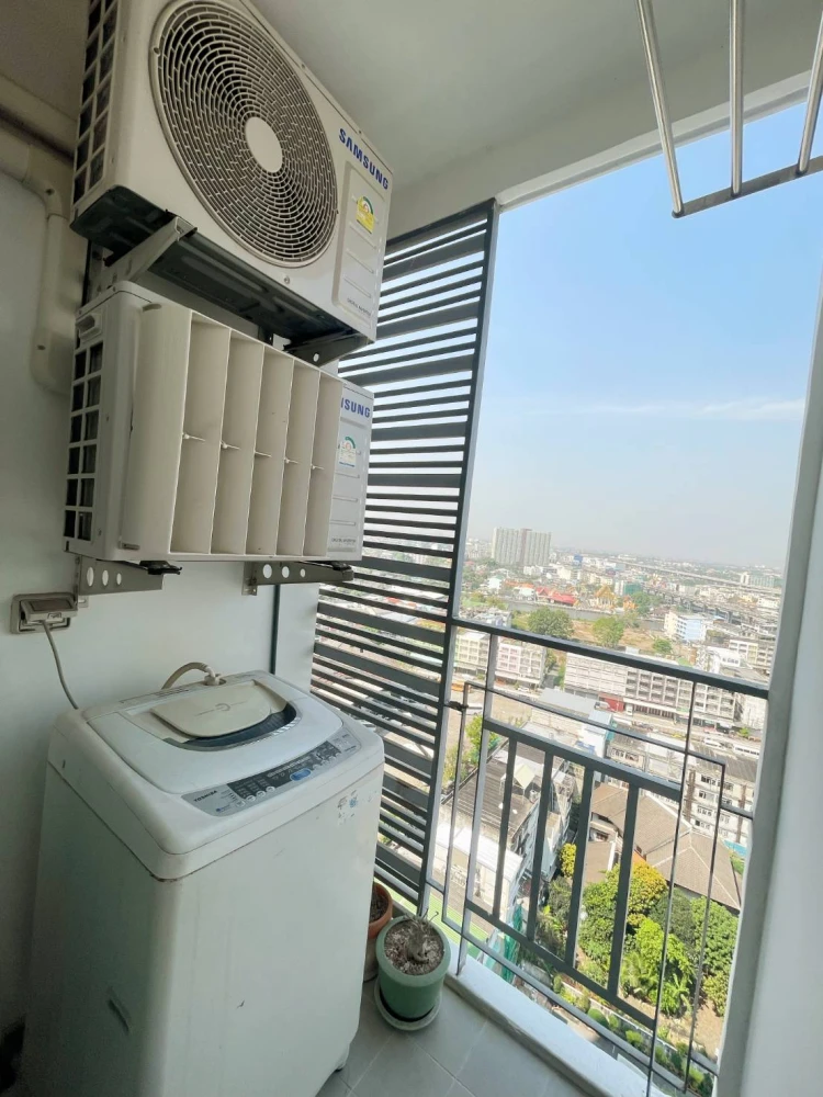 For sale: The Trust Residence Pinklao (Borommaratchachonnani), view of Khlong Bangkok Noi, empty room, very clean, interested, book now.