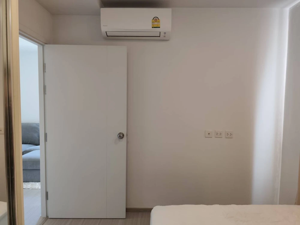 For sale: The Tree Lat Phrao 15, 5th floor, corner room, private zone, best zone in the building, no one walking past, if you're slow you'll definitel