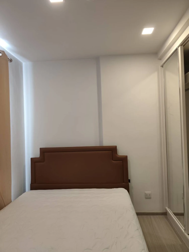 For sale: The Tree Lat Phrao 15, 5th floor, corner room, private zone, best zone in the building, no one walking past, if you're slow you'll definitel