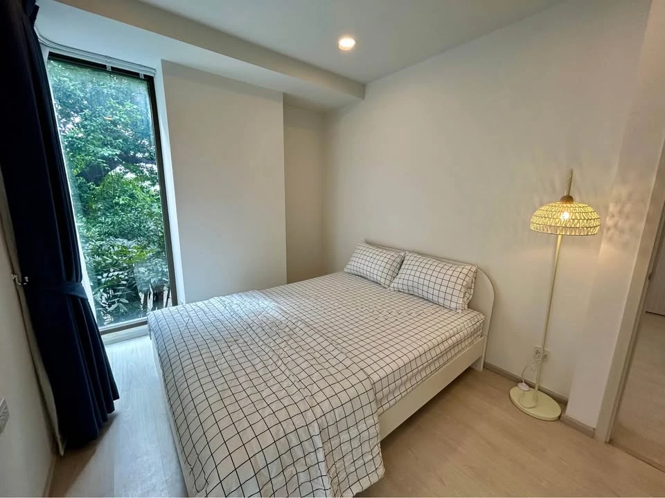 For sale: The Tree Sukhumvit 64, empty room, corner room, very private. Comes with a complete set of Buit-In kitchen sets. Hurry and reserve yours.