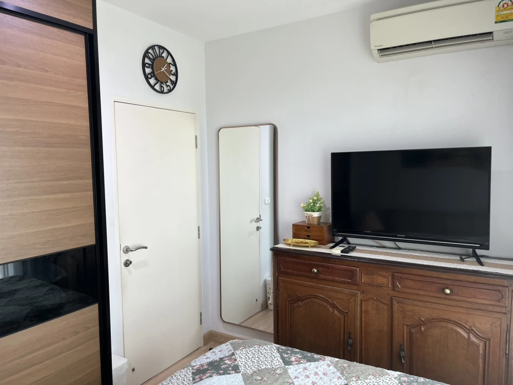 Selling The Nice Mono Ratchavipha, Building A, 17th floor, beautiful view, fully furnished and electrical appliances. Book now.