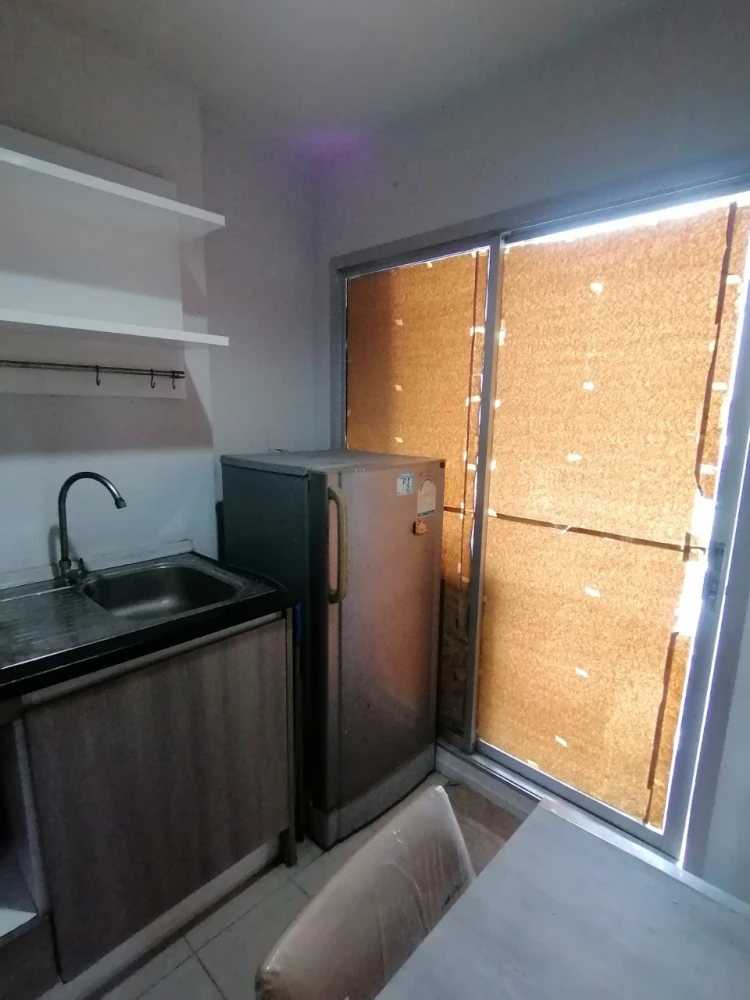 For sale: The Prop Condo Chaengwattana 12, 12 rooms, good condition, good location, not exposed to full sun, beautiful view overlooking the swimming p