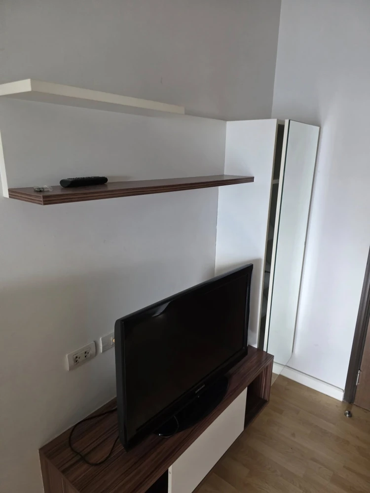 For sale: The Parkland Ngamwongwan-Khaerai. Fully furnished and equipped with appliances, ready to move in.