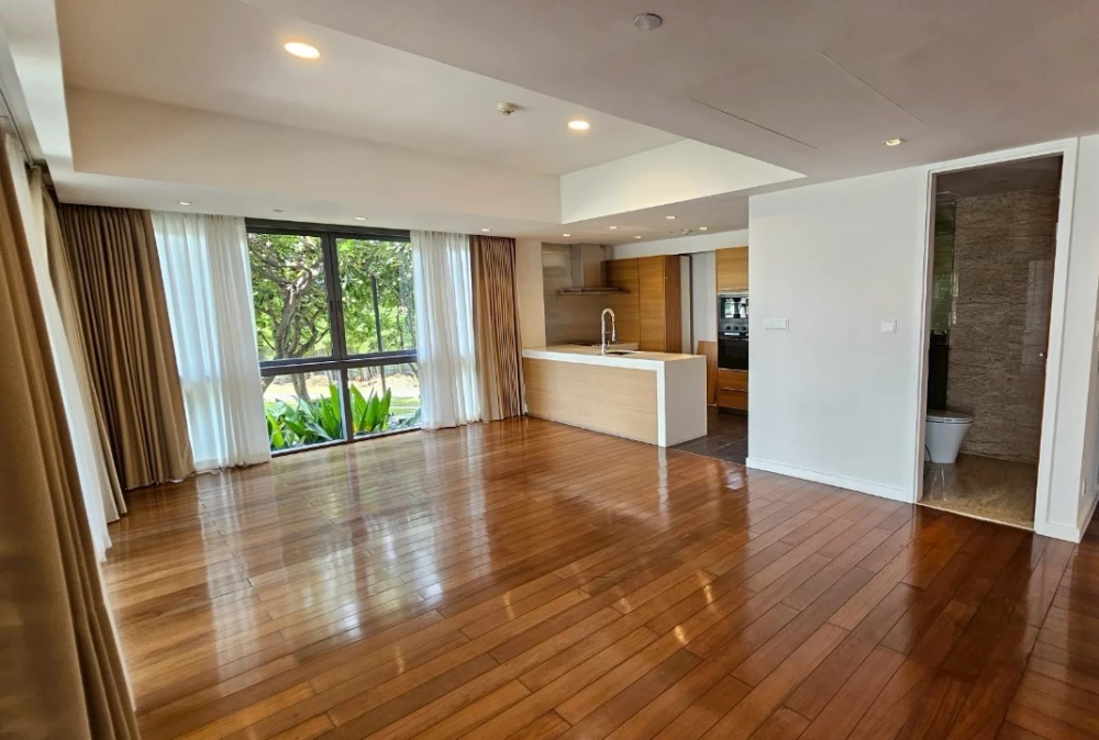 For sale: The Pano Rama 3, a luxury island villa on the Chao Phraya River, spacious area, single-family home feel, with a private swimming pool.