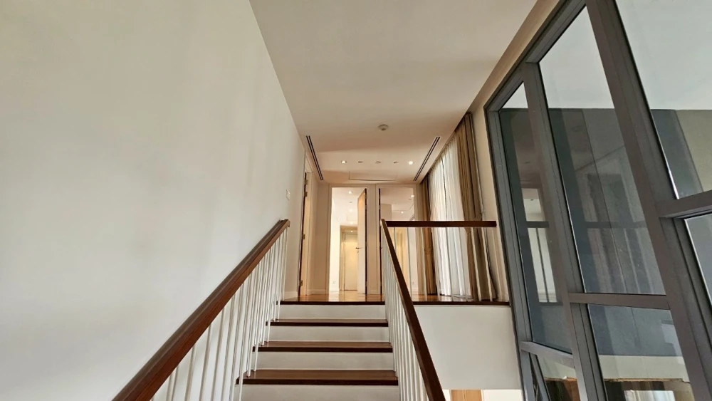 For sale: The Pano Rama 3, a luxury island villa on the Chao Phraya River, spacious area, single-family home feel, with a private swimming pool.