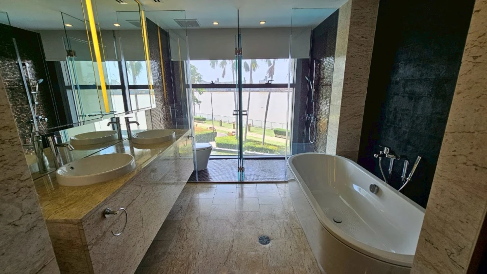 For sale: The Pano Rama 3, a luxury island villa on the Chao Phraya River, spacious area, single-family home feel, with a private swimming pool.
