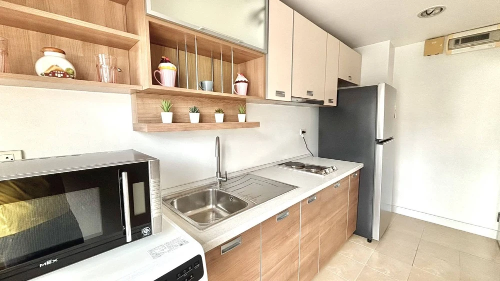 For sale: The Fine at River, 8th floor, near the river, spacious room, comfortable, fully furnished, ready to move in. Book now, don't wait.