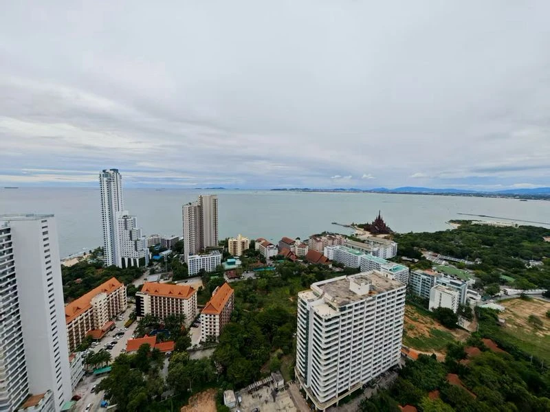 For sale: The Riviera Wongamat Beach (North Pattaya). The room is on a very high floor with a stunning sea view. If you don't reserve, you'll really m