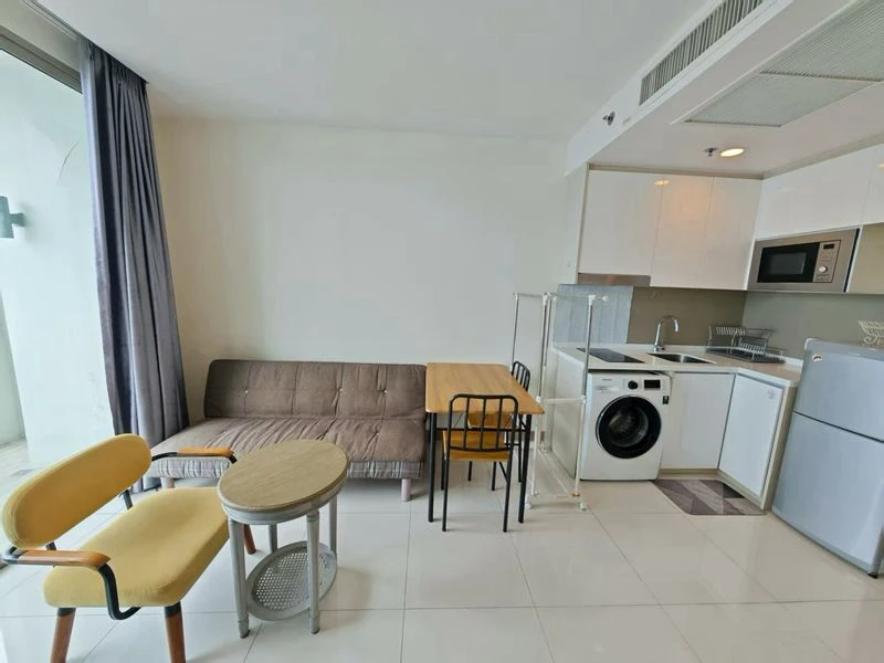 For sale: The Riviera Wongamat Beach (North Pattaya). The room is on a very high floor with a stunning sea view. If you don't reserve, you'll really m
