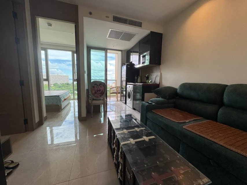 For sale: The Riviera Ocean Drive (Jomtien), 10th floor, sea view, Jomtien, fully furnished, stylishly decorated, interested, reserve now.