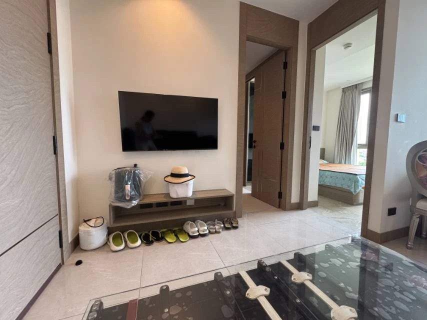 For sale: The Riviera Ocean Drive (Jomtien), 10th floor, sea view, Jomtien, fully furnished, stylishly decorated, interested, reserve now.