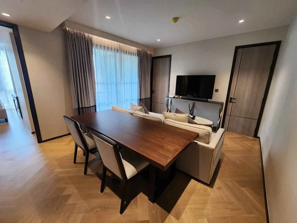 Sell The Reserve Sukhumvit 61, Building B, 5th floor, fully furnished. Appliances are full. Buy now. Hurry up.
