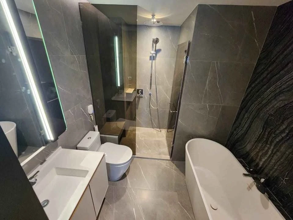 Sell The Reserve Sukhumvit 61, Building B, 5th floor, fully furnished. Appliances are full. Buy now. Hurry up.