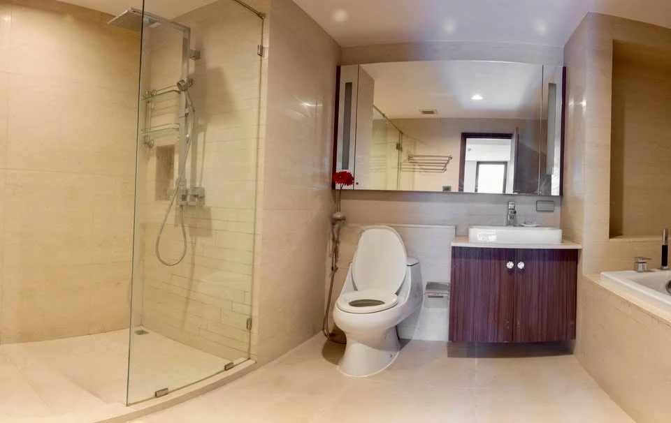 For sale: The Hudson Sathorn 7. Only 4 units on this floor, providing extra privacy. Clean and airy room. Interested? Reserve now!