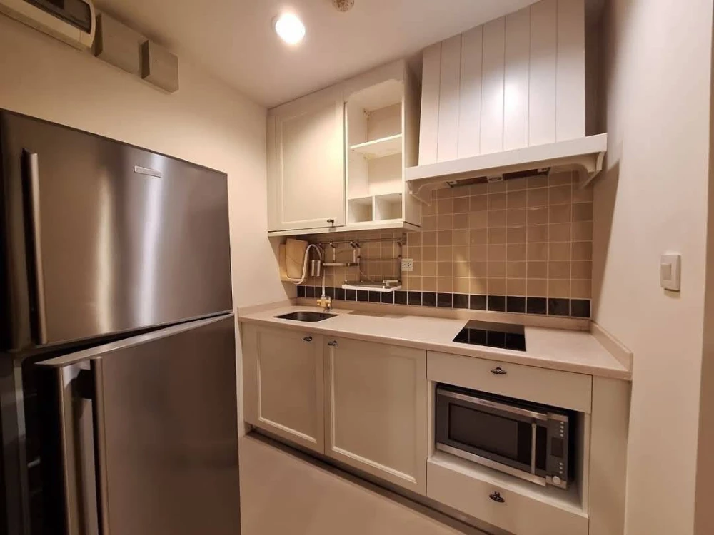 ขายเดอะเครสท์พหลโยธิน 11 ห้องชั้นสูง พร้อมด้วยเฟอร์ครบจองเลย+++