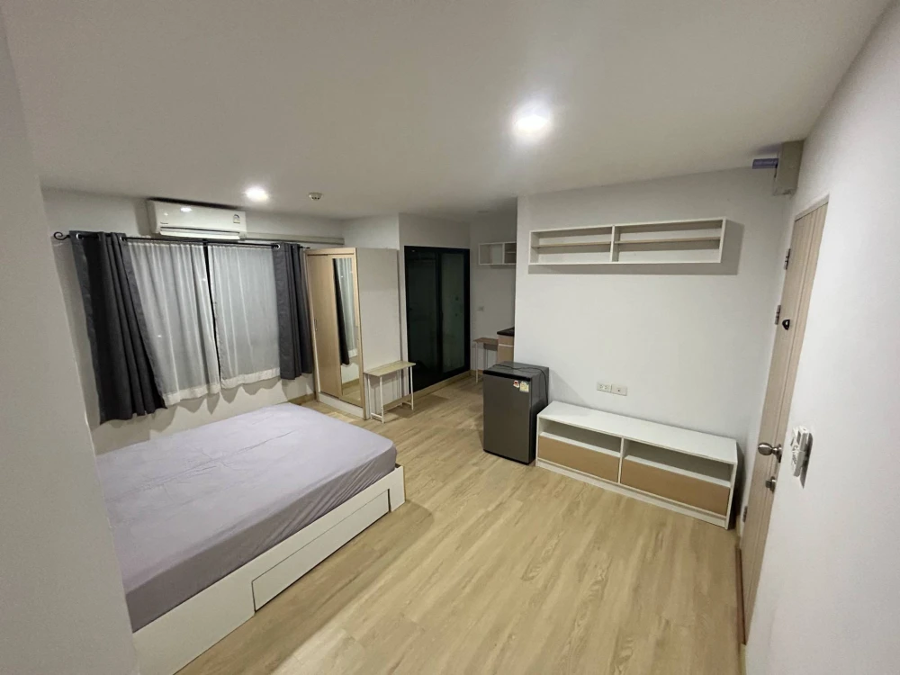 For sale: The Diamond Nawakon-Talat Thai, Studio room, clean, airy, very comfortable, comes with furniture, this price is a must hurry.