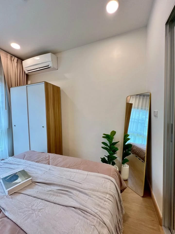 For sale: The Kit Sukhumvit 113, 1st floor, Building A, very shady garden view, beautifully decorated, very livable, just bring your own luggage and y