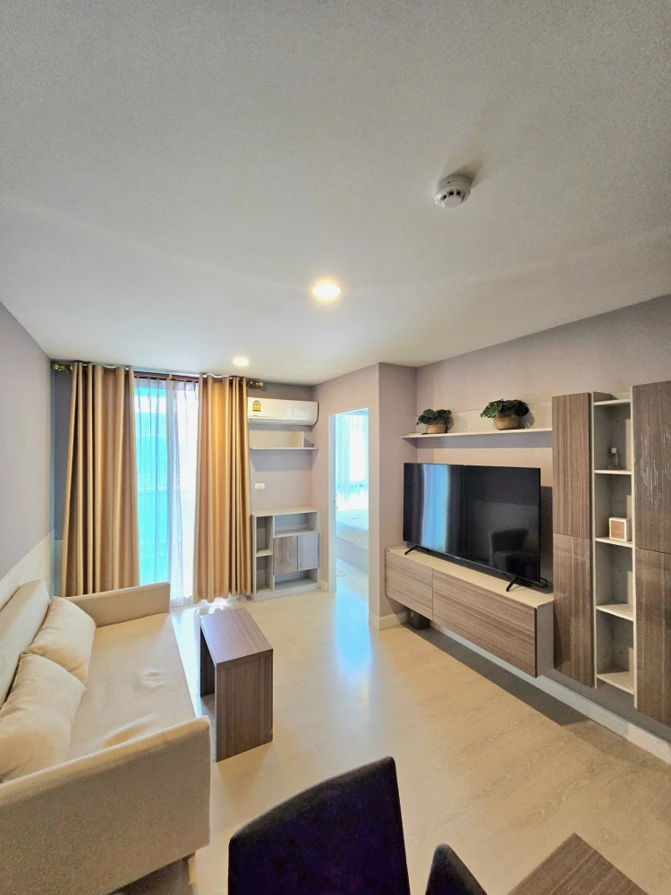 For sale: The Cube Plus Minburi, top floor, corner unit, open space, near fire escape, pool view, room doesn't get hot all day, don't miss out!