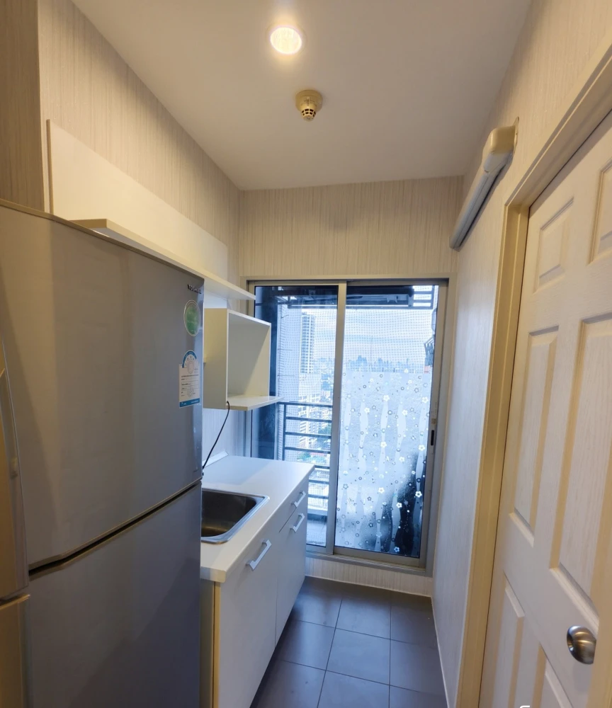 For sale: The Tree Bang Pho Station, high floor, ready to move in, fully furnished, reserve now.