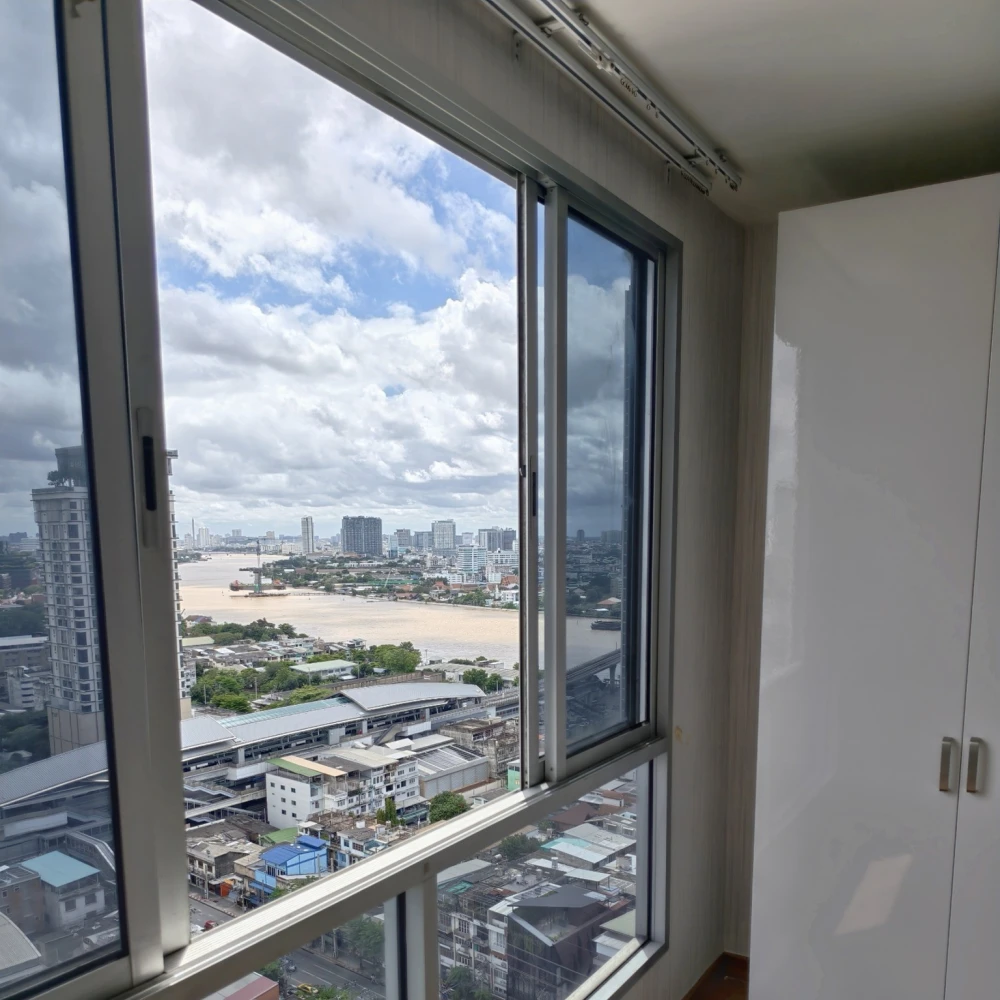 For sale: The Tree Bang Pho Station, high floor, ready to move in, fully furnished, reserve now.