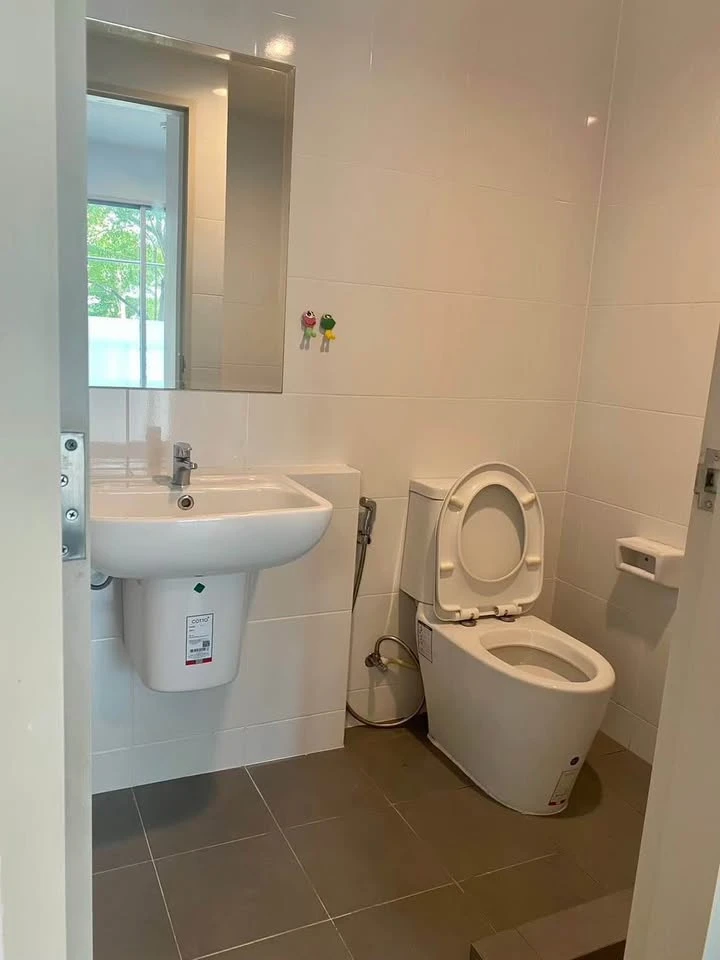 For sale: The Niche ID Seri Thai-Wongwaen, nice room, low floor, hurry and reserve now!