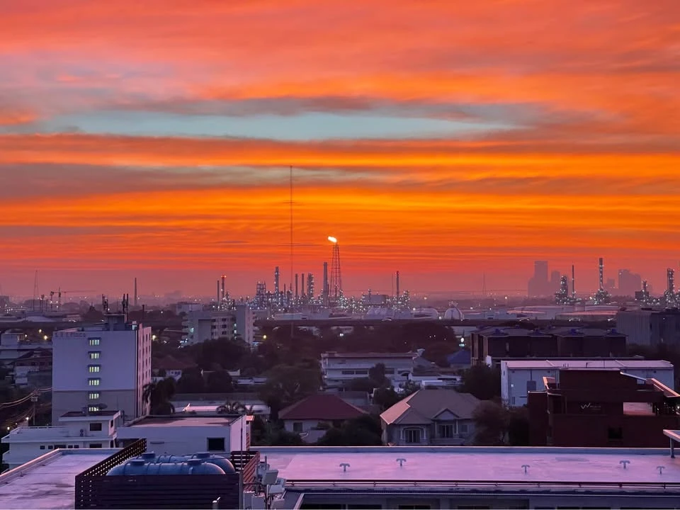 ขาย เดอะรูม สุขุมวิท 62 วิวเมือง, โรงกลั่นน้ำมันบางจาก ไม่มีตึกบังแน่นอน พื้นที่เยอะอยู่สบาย ไม่ควรพลาด