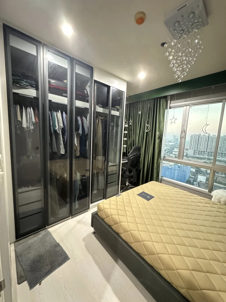 For sale: The Prodigy Phetkasem 62, high floor, simply decorated room, ready to move in, nice furniture, don't miss it.