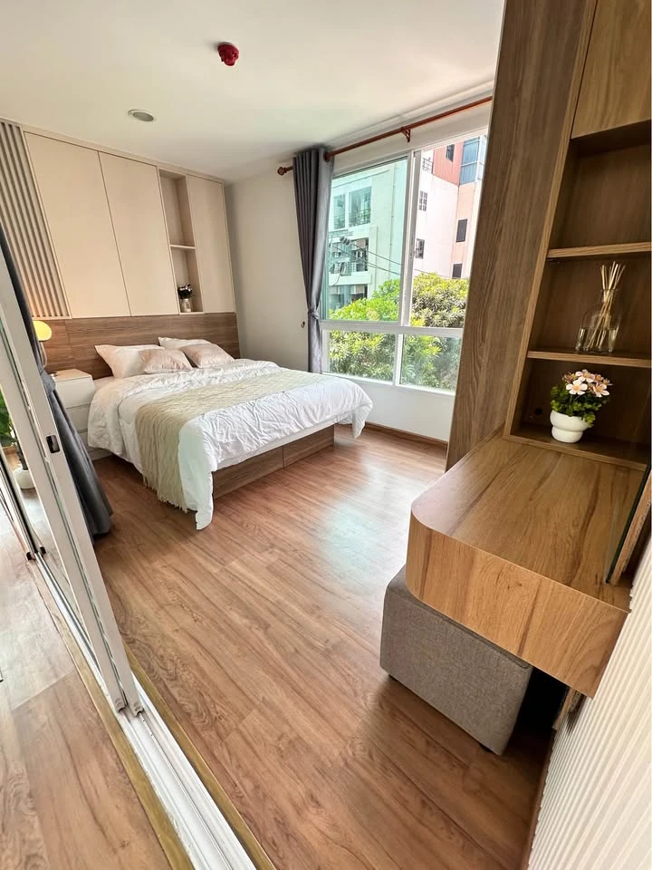 Bella Condo for sale, Rama 2, Building B, 3rd floor. Beautifully decorated and ready to move in. Fully furnished. Don't miss out!
