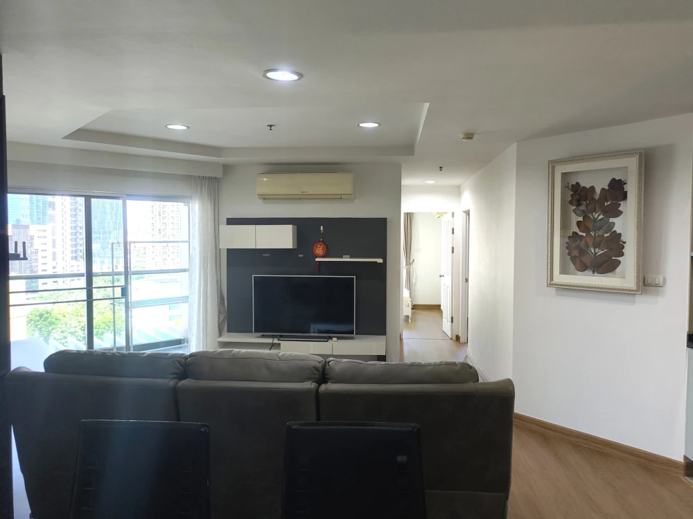 For sale: Belle Grand Rama 9, room ready to move in. Complete set of furniture Good electrical appliances Good like this, reserve now.