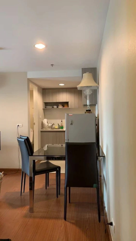 For sale: Belle Grand Rama 9, ready-to-move-in unit with full furniture. Spacious and comfortable. Book now!