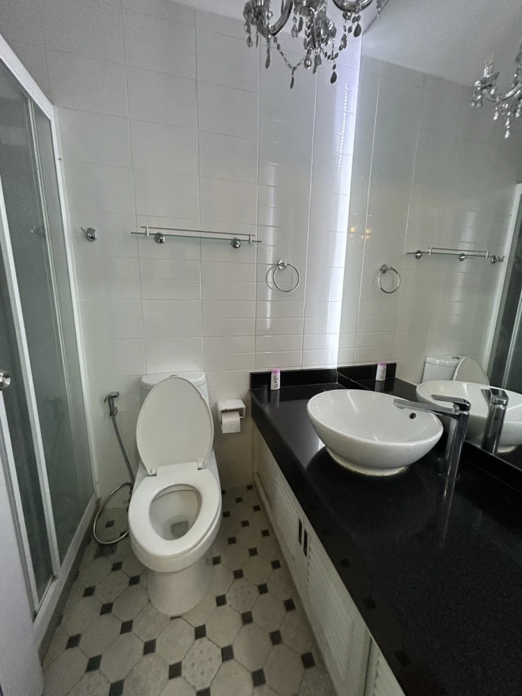 For sale: Premsiri Boutique Park Kaset-Nawamin. The room is beautifully decorated, nice to sleep in, complete with furniture. You can come alone.