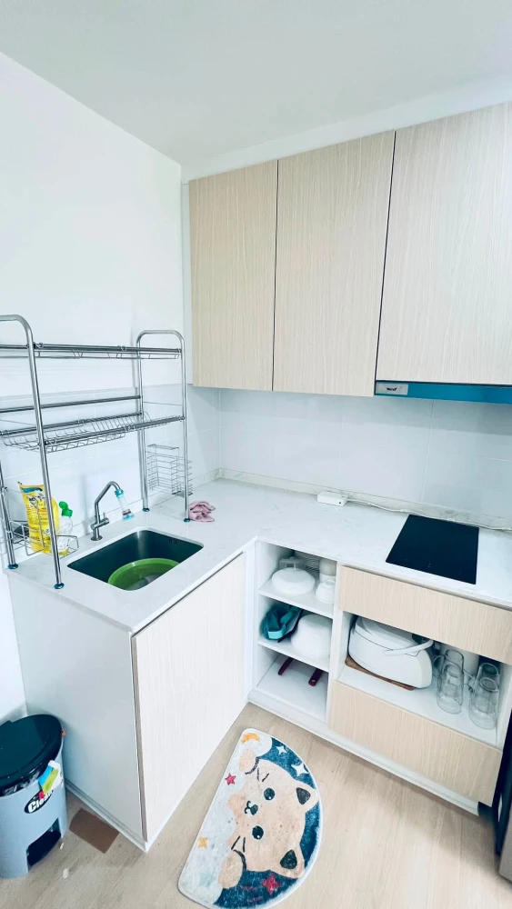 For sale: Plearn Plearn Condominium Ratchaphruek - Pinklao, 2nd floor, corner unit, 2 bedrooms, 2 bathrooms, spacious living area. Reservation require