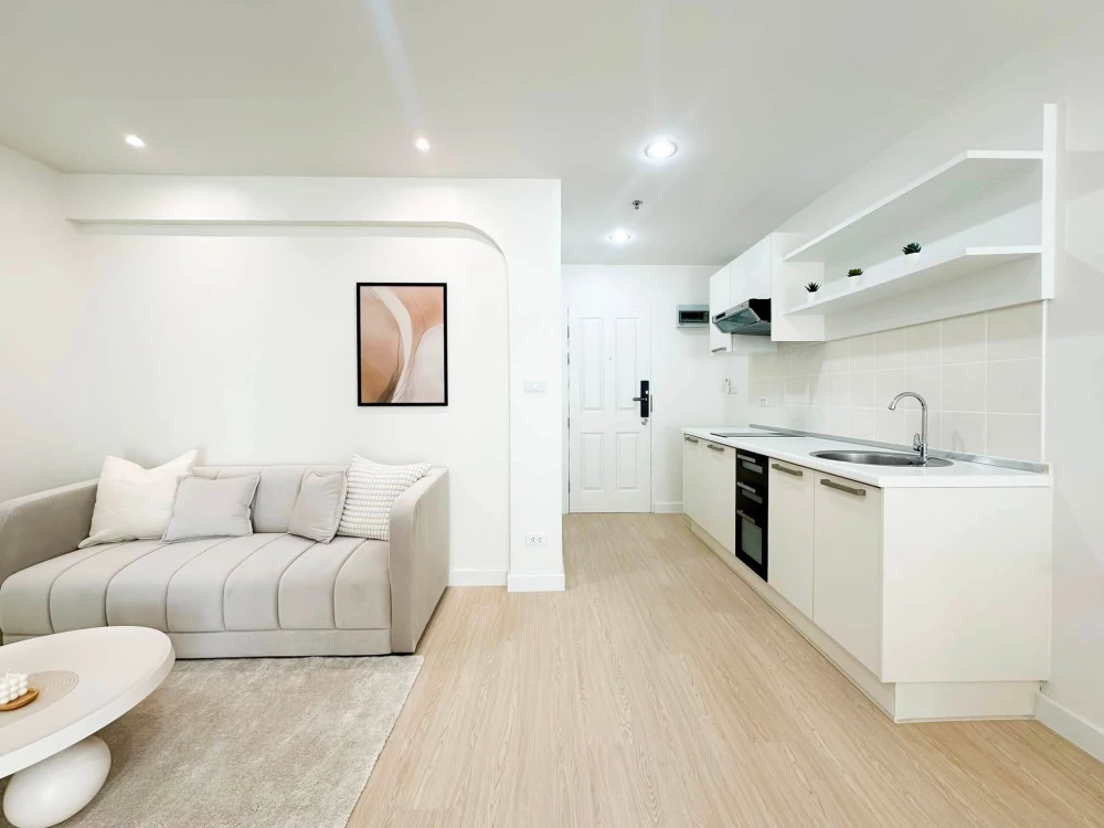 For sale: Metro Park Sathorn, Building 2E (Phase 2/1), 6th floor. Beautifully decorated in a minimalist Muji style, very livable, don't miss out!