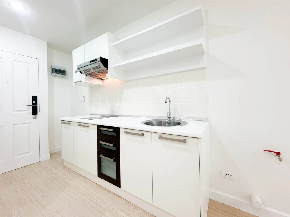 For sale: Metro Park Sathorn, Building 2E (Phase 2/1), 6th floor. Beautifully decorated in a minimalist Muji style, very livable, don't miss out!