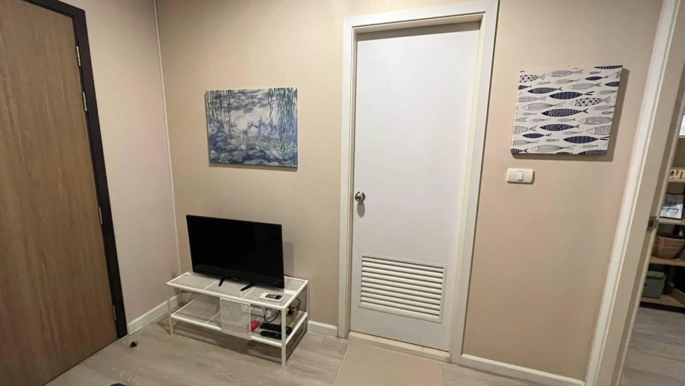 For sale: Metro Luxe Rama 4, 4th floor, Building B, fully furnished + complete electrical appliances, very nice to live in, hurry up and grab it!