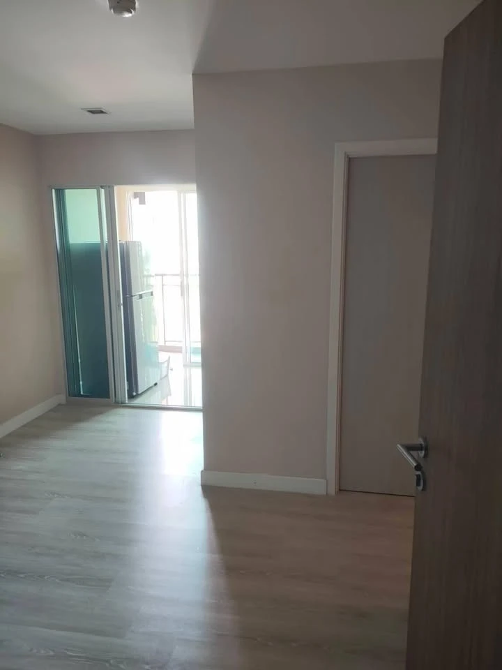 For sale: Metro Lux Kaset, 8th floor, single room, beautiful view, RS view, quiet, walls not connected to other rooms, must arrange!!