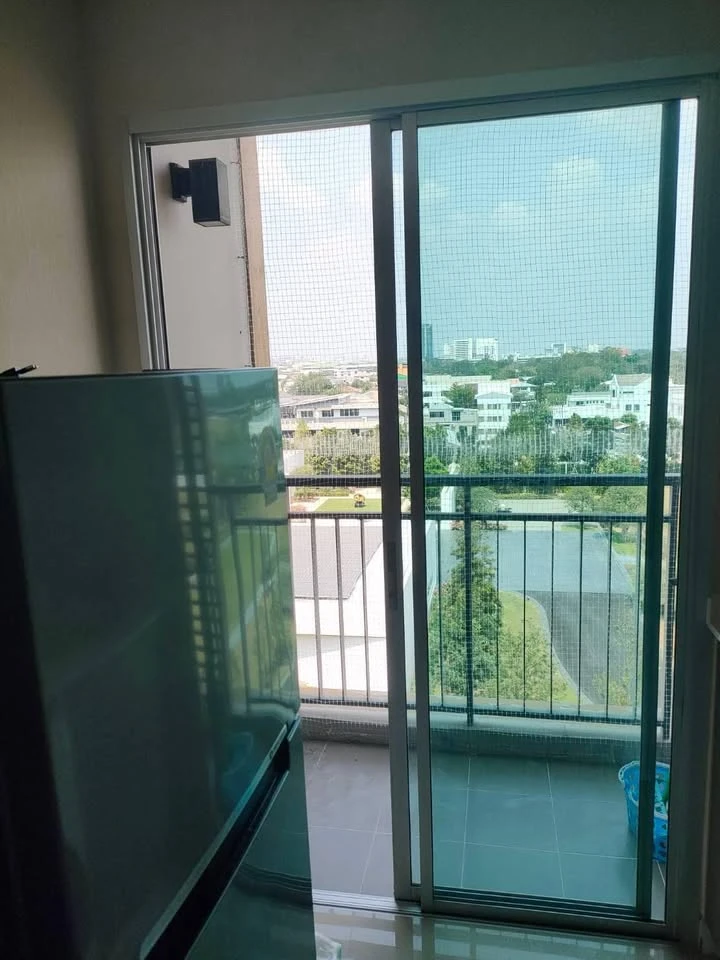 For sale: Metro Lux Kaset, 8th floor, single room, beautiful view, RS view, quiet, walls not connected to other rooms, must arrange!!